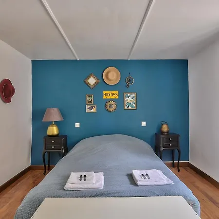 Large For 2 Apartment
